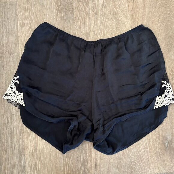 Set of 3 intimissimi sleep shorts (cheetah, pretty flower, and lapis blue lace - Picture 9 of 11